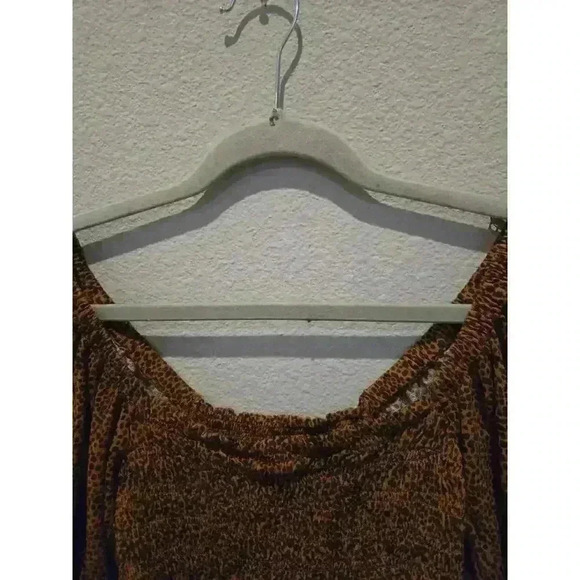 Urban Outfitters Women's Brown Animal Print Cropped Blouse Size M - Picture 3 of 7